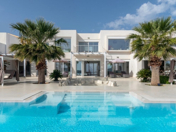 Luxury 6 bed modern villa for sale  in the wonderful Elounda
