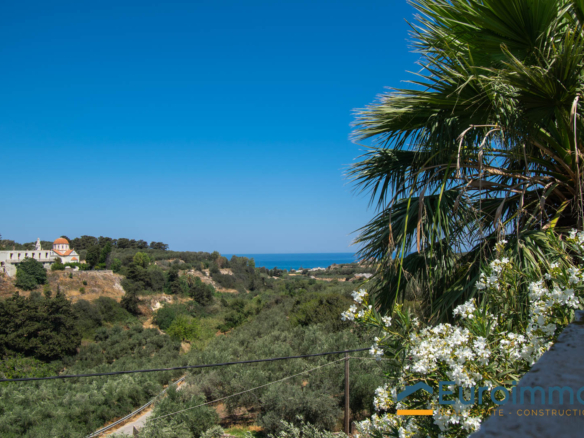 Romantic private villa with separate guest house (stone houses of 345 sq.m) for sale. North Rethymno