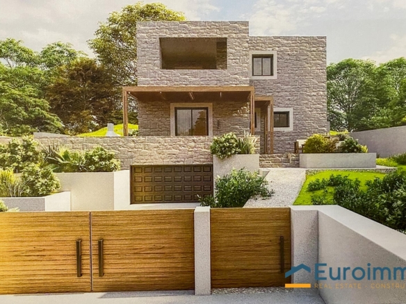 North Rethymno 212sq.m. Villa for sale, distant sea views.